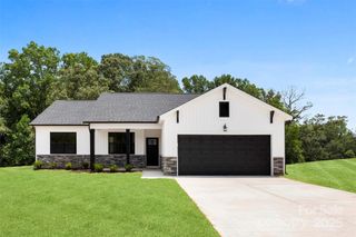 153 Pumice Drive, Statesville, NC 28625