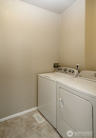 4333 Lakeview Ct SE, Lacey, WA 98503