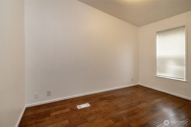 4333 Lakeview Ct SE, Lacey, WA 98503