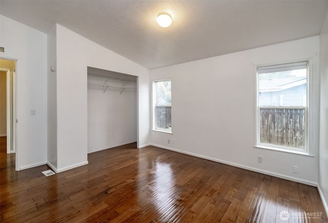 4333 Lakeview Ct SE, Lacey, WA 98503