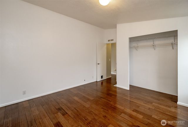 4333 Lakeview Ct SE, Lacey, WA 98503