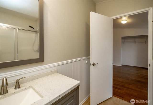 4333 Lakeview Ct SE, Lacey, WA 98503