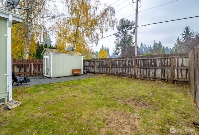 4333 Lakeview Ct SE, Lacey, WA 98503