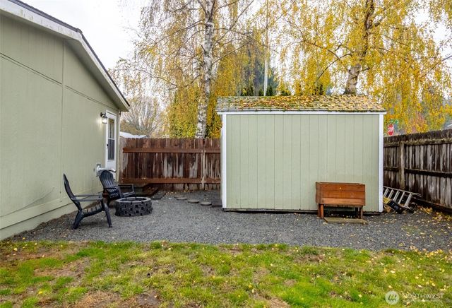 4333 Lakeview Ct SE, Lacey, WA 98503