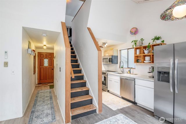 406 E Madrona Boulevard NW, Lakebay, WA 98349