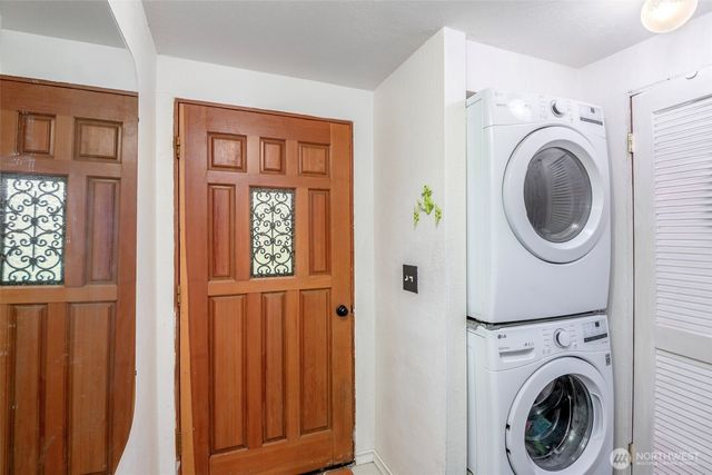 406 E Madrona Boulevard NW, Lakebay, WA 98349