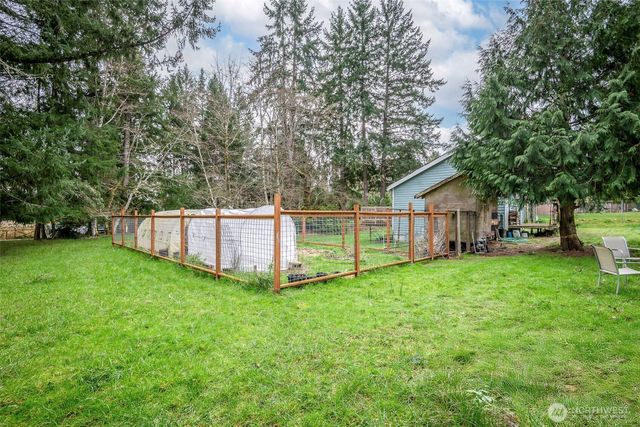 406 E Madrona Boulevard NW, Lakebay, WA 98349