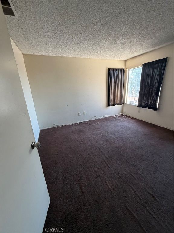 Image 15 of property listing at 24677 Rugby, Moreno Valley, CA 92551