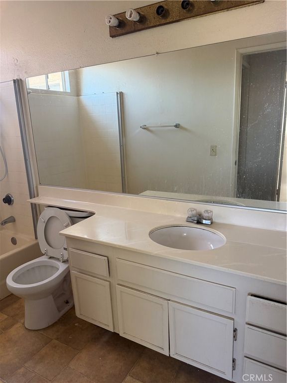 Image 28 of property listing at 24677 Rugby, Moreno Valley, CA 92551