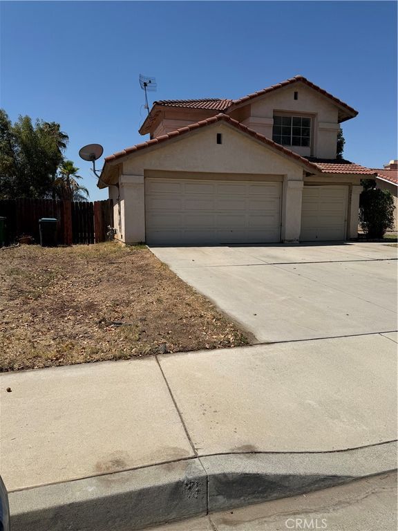 Image 3 of property listing at 24677 Rugby, Moreno Valley, CA 92551