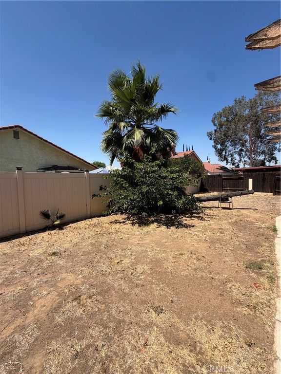 Image 41 of property listing at 24677 Rugby, Moreno Valley, CA 92551
