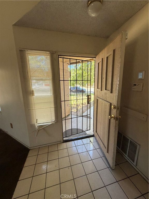 Image 6 of property listing at 24677 Rugby, Moreno Valley, CA 92551