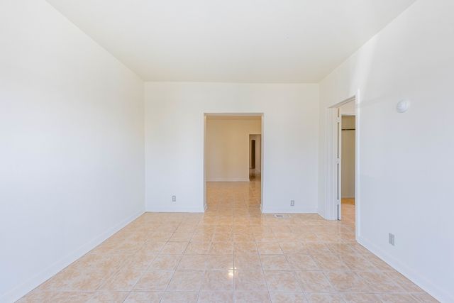 3748 S PARNELL Avenue 1, Chicago, IL 60609