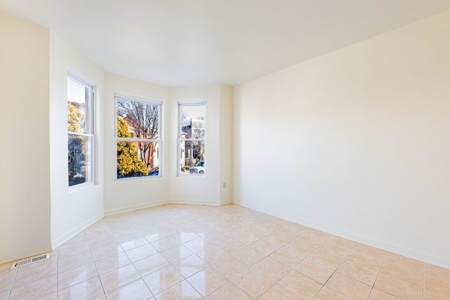 3748 S PARNELL Avenue 1, Chicago, IL 60609