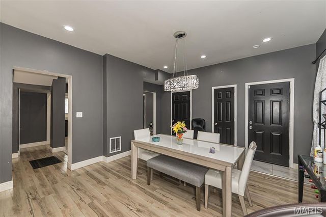 2654 Terrace Lane, St Louis, MO 63136