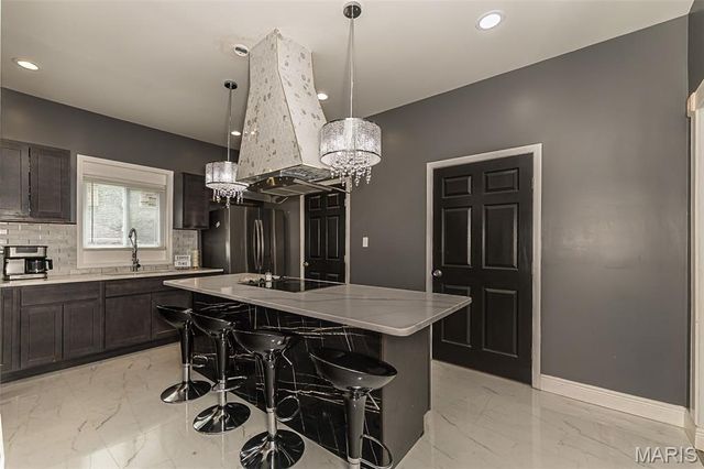 2654 Terrace Lane, St Louis, MO 63136