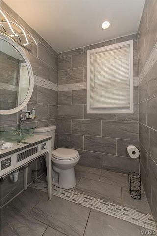 2654 Terrace Lane, St Louis, MO 63136