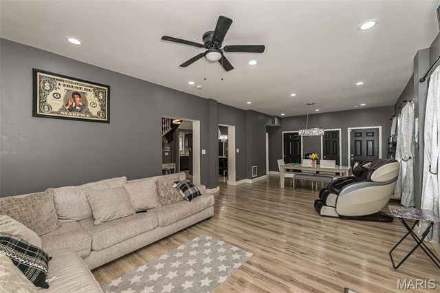 2654 Terrace Lane, St Louis, MO 63136