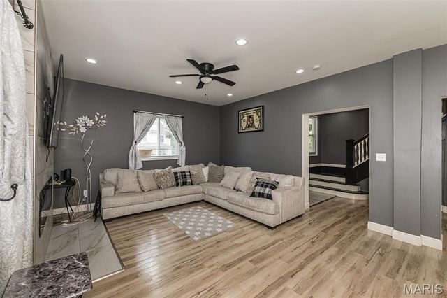 2654 Terrace Lane, St Louis, MO 63136