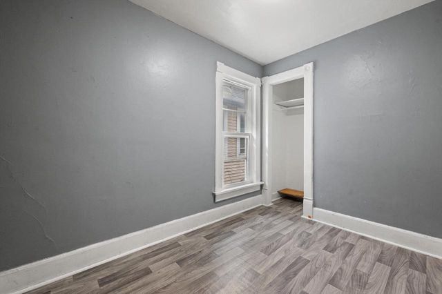 2400 W Scott STREET, Milwaukee, WI 53204