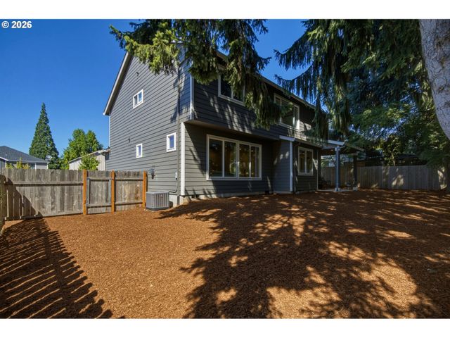 14535 Se GARLAND Ln, Milwaukie, OR 97267