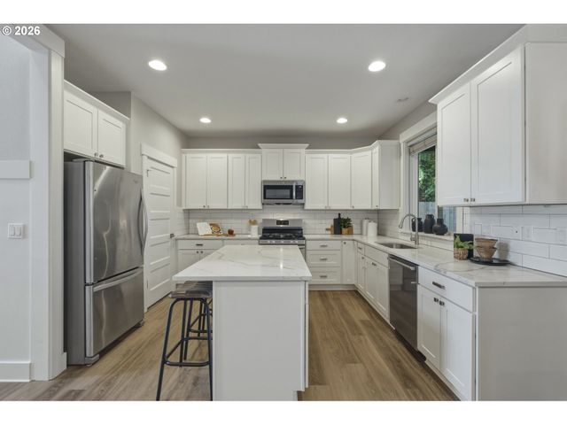 14535 Se GARLAND Ln, Milwaukie, OR 97267