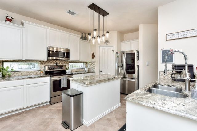 455 Logan Rd RD, Georgetown, TX 78628