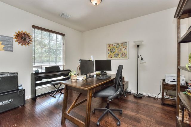 455 Logan Rd RD, Georgetown, TX 78628