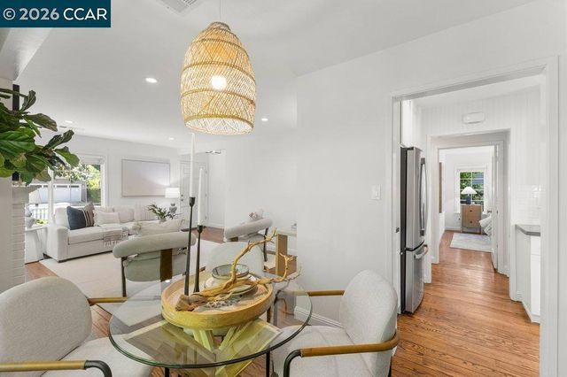 30 Maple Ln, Walnut Creek, CA 94595