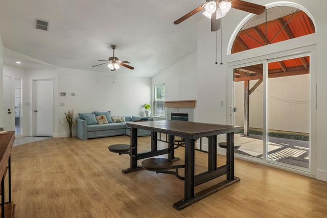 9488 Dunkerrin Way, Elk Grove, CA 95758