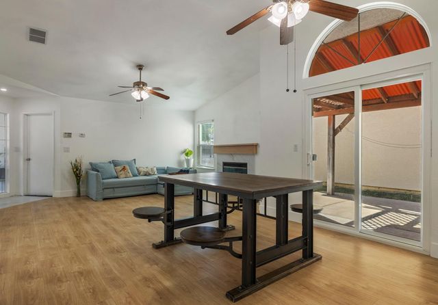 9488 Dunkerrin Way, Elk Grove, CA 95758