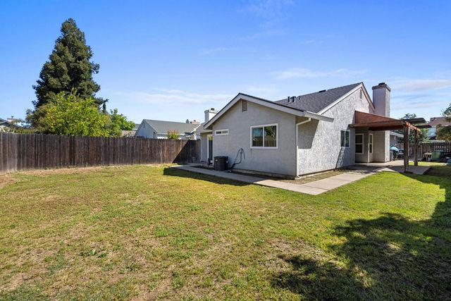 9488 Dunkerrin Way, Elk Grove, CA 95758