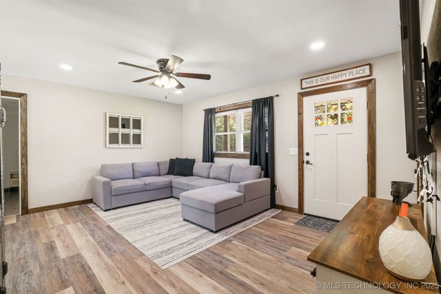 418 Hilltop Hollow, Durant, OK 74701