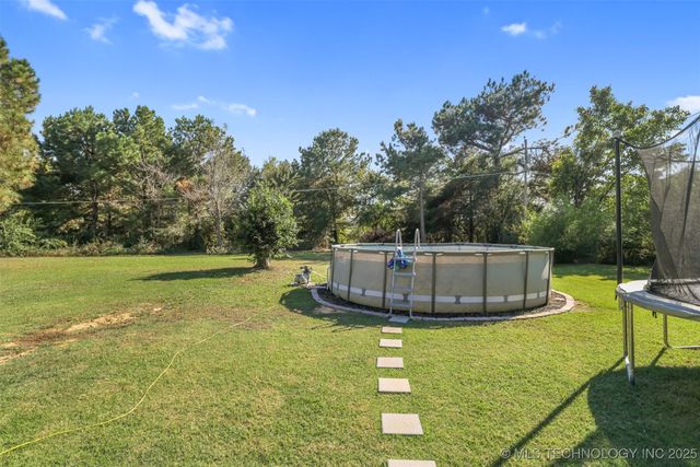 418 Hilltop Hollow, Durant, OK 74701