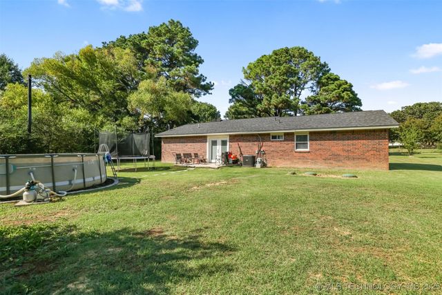 418 Hilltop Hollow, Durant, OK 74701