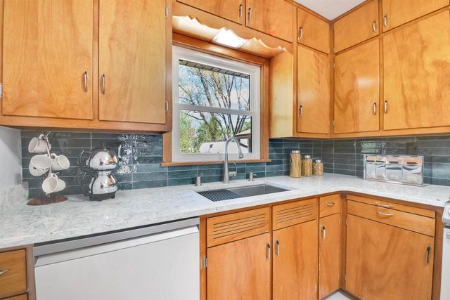 7010 Franklin Avenue, Middleton, WI 53562