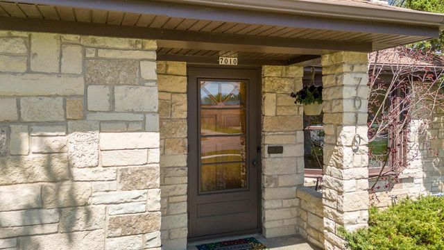 7010 Franklin Avenue, Middleton, WI 53562