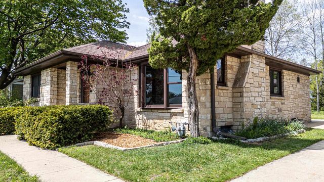 7010 Franklin Avenue, Middleton, WI 53562