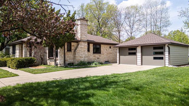 7010 Franklin Avenue, Middleton, WI 53562