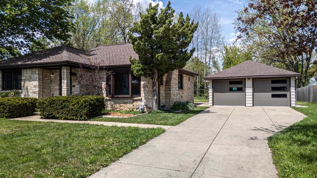 7010 Franklin Avenue, Middleton, WI 53562