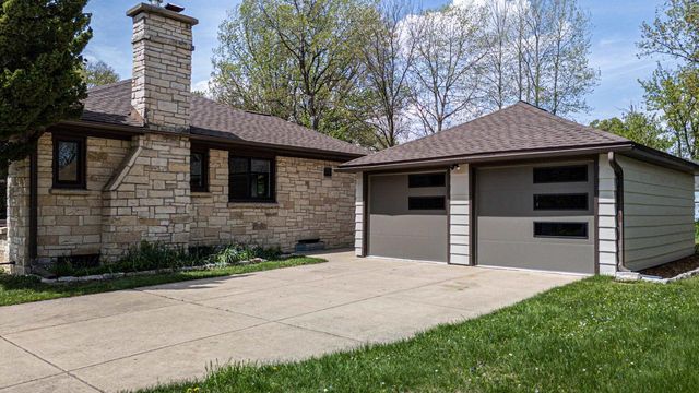 7010 Franklin Avenue, Middleton, WI 53562