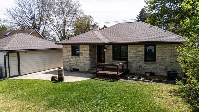 7010 Franklin Avenue, Middleton, WI 53562