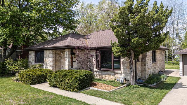 7010 Franklin Avenue, Middleton, WI 53562