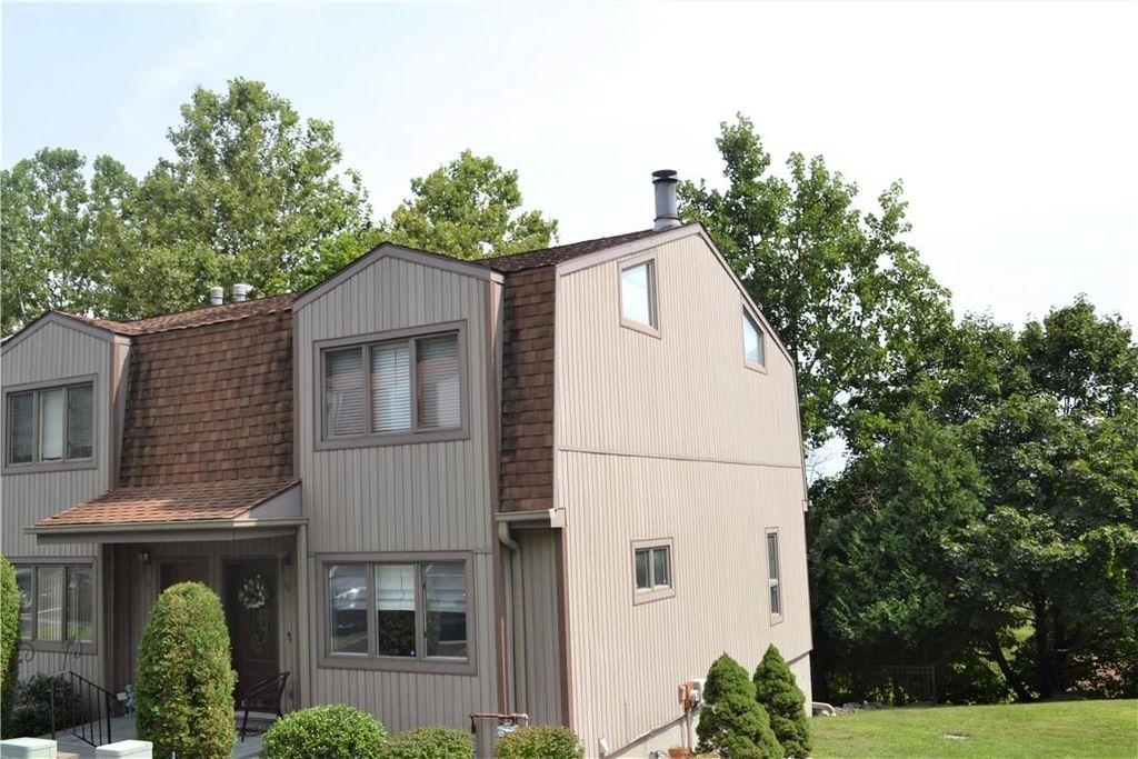 19 Maple Crest Drive, Peekskill, NY 10566