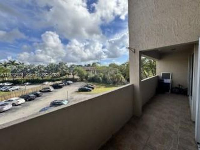 10651 SW 108th Ave 3H, Miami, FL 33176