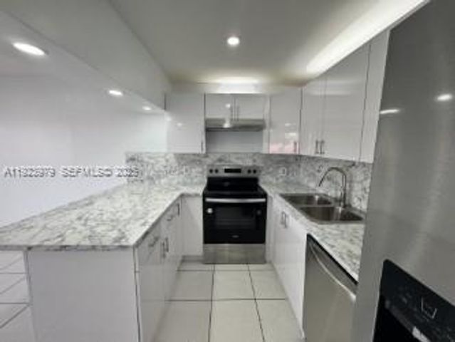 10651 SW 108th Ave 3H, Miami, FL 33176