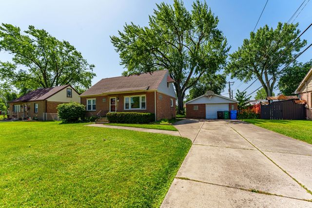 7805 Suburban Lane, Bridgeview, IL 60455
