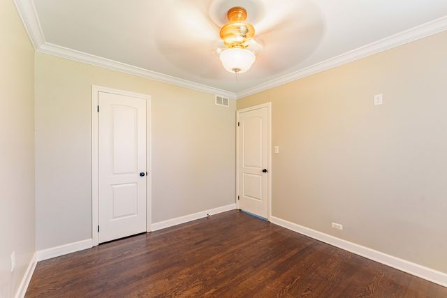 7805 Suburban Lane, Bridgeview, IL 60455