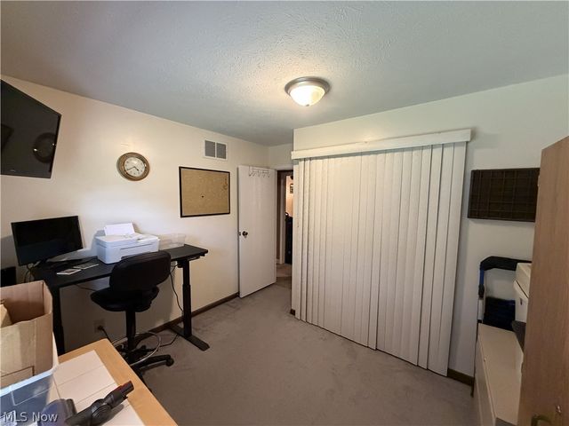 267 Roberts Drive, Belpre, OH 45714