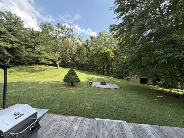 267 Roberts Drive, Belpre, OH 45714